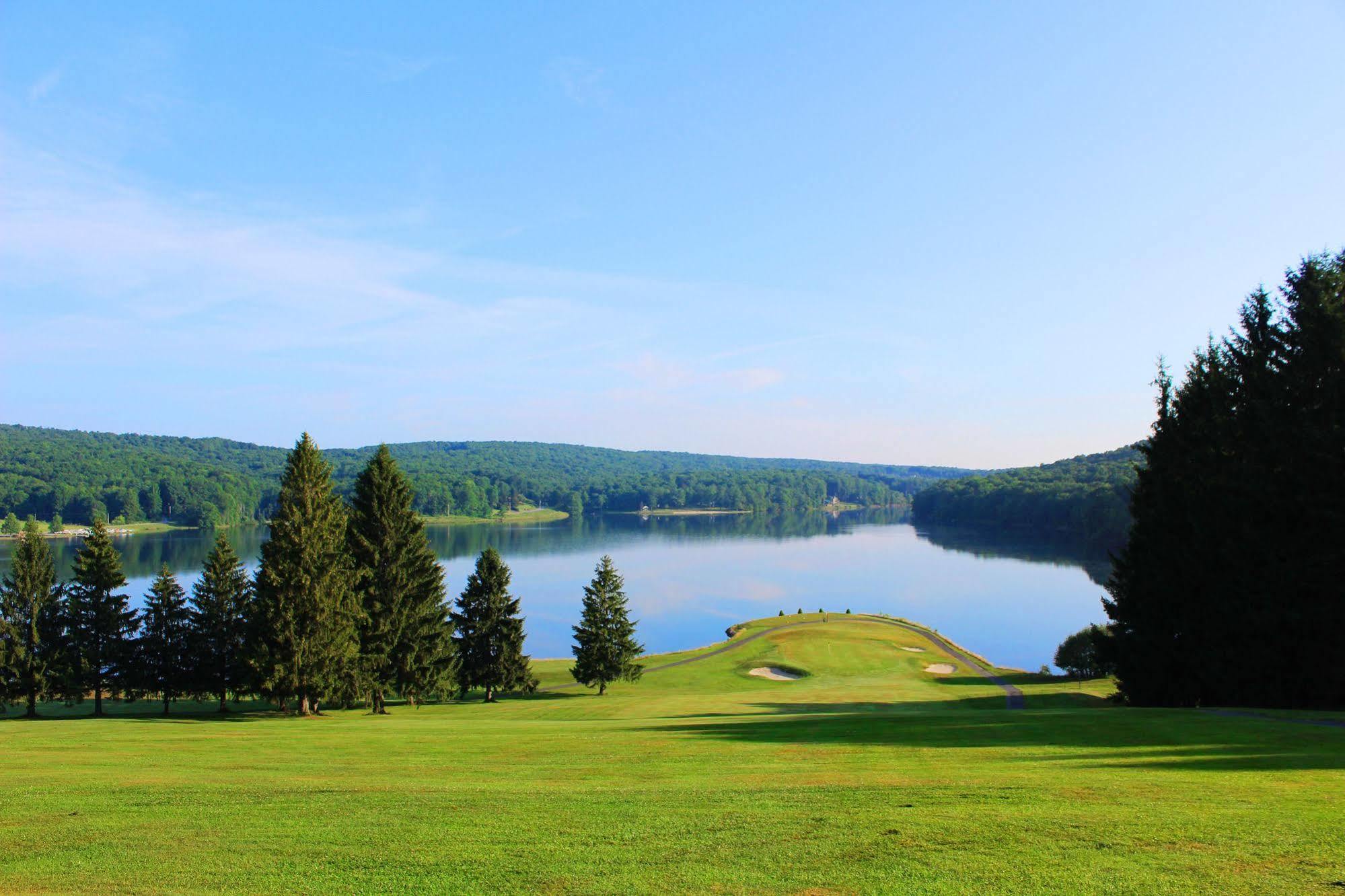 Alpine Lake Resort Terra Alta Buitenkant foto